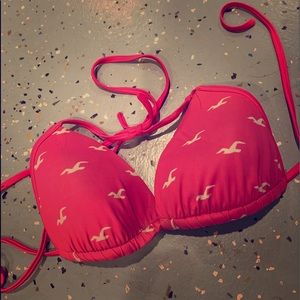 Pink bikini top hollister